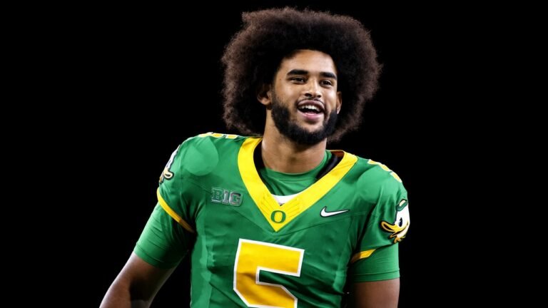 Dante Moore Oregon Ducks quarterback in 2026